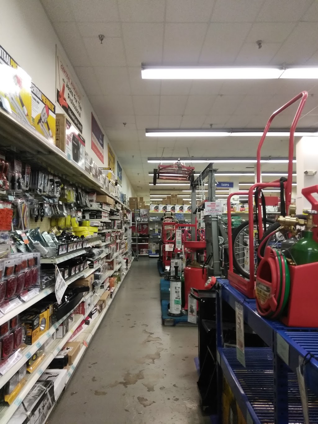 Harbor Freight Tools | 4001 S Lamar Blvd Ste #3, Austin, TX 78704, USA | Phone: (512) 442-8078