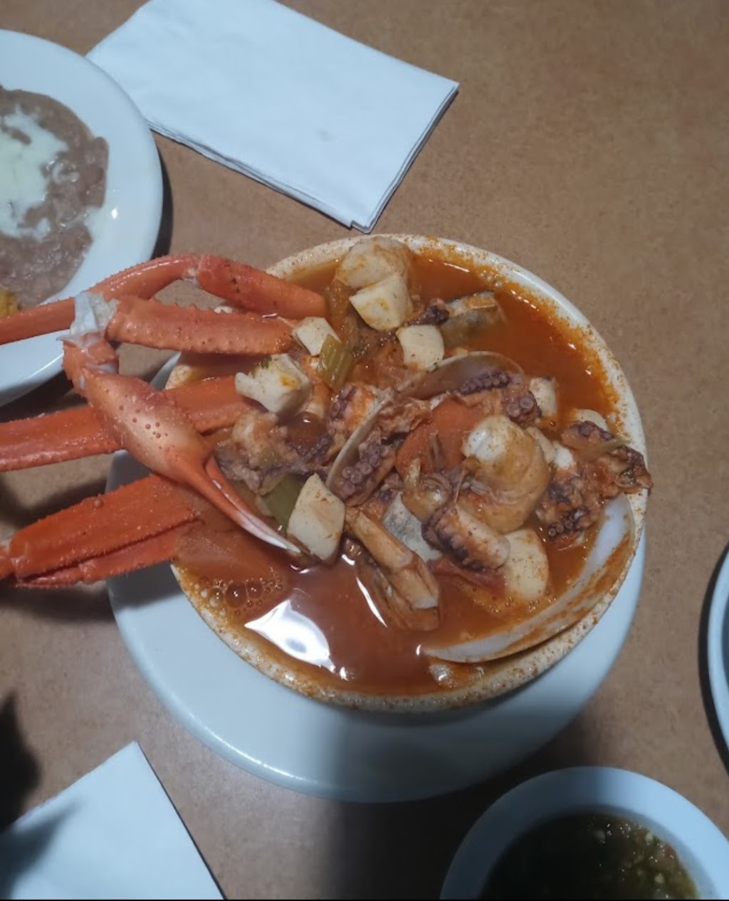 Mariscos Vallarta Grill | 13324 Victory Blvd, Van Nuys, CA 91401, USA | Phone: (818) 989-1214