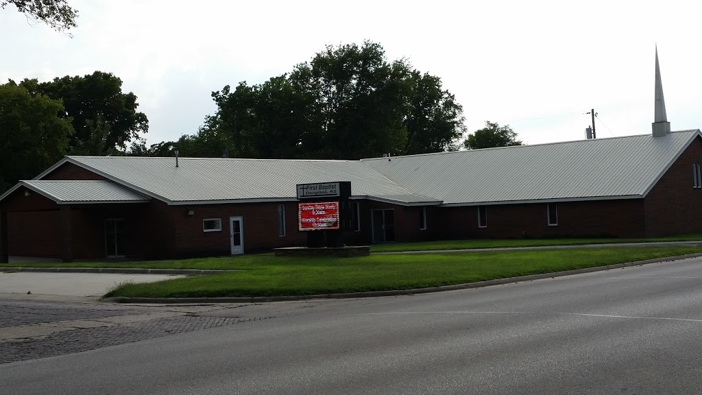 First Baptist Church | 107 S Maple St, Douglass, KS 67039, USA | Phone: (316) 746-2929