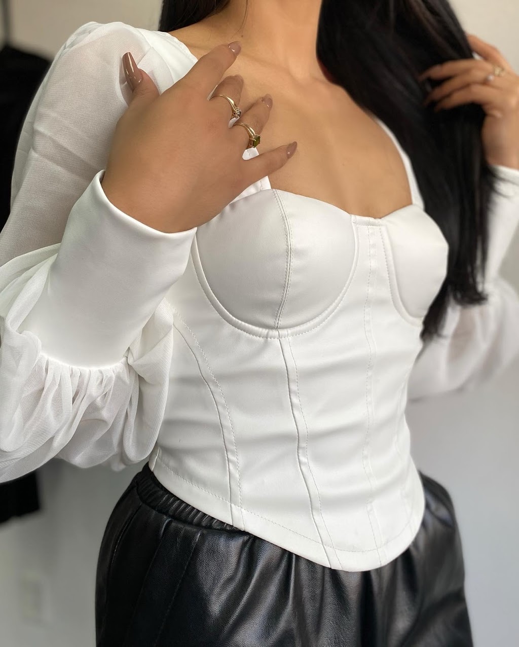 Glendale Girls | 4935 W Glendale Ave Suite 12, Glendale, AZ 85301, USA | Phone: (602) 783-9981