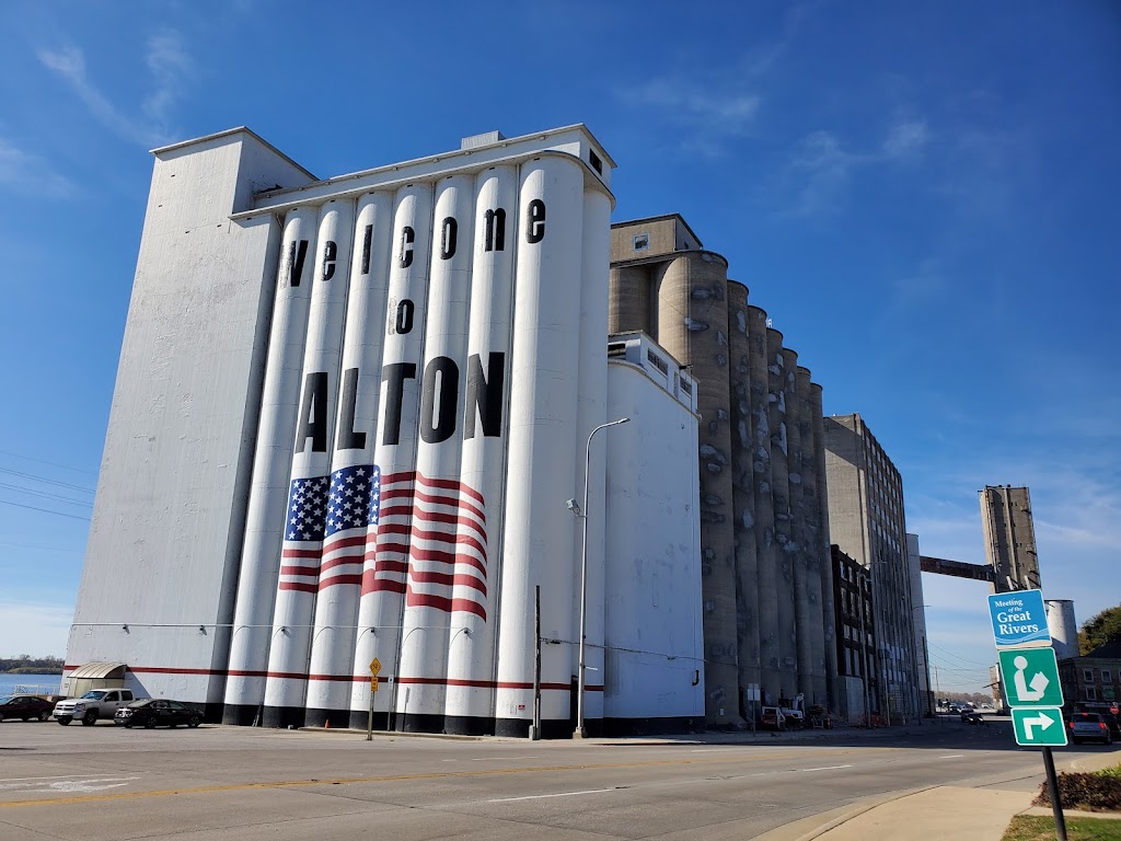 Alton Regional Convention & Visitors Bureau | 200 Piasa St, Alton, IL 62002, USA | Phone: (800) 258-6645