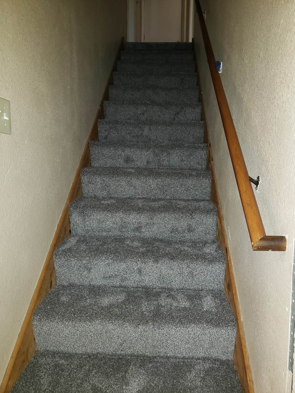 Bowerman Carpet/Wallpaper | 3905 County Rd E, Swanton, OH 43558, USA | Phone: (419) 826-7951