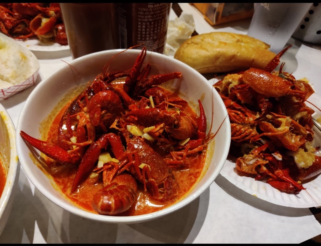 Crawfish Noodle & Grill | 2312 McHenry Ave, Modesto, CA 95350, USA | Phone: (209) 238-9558