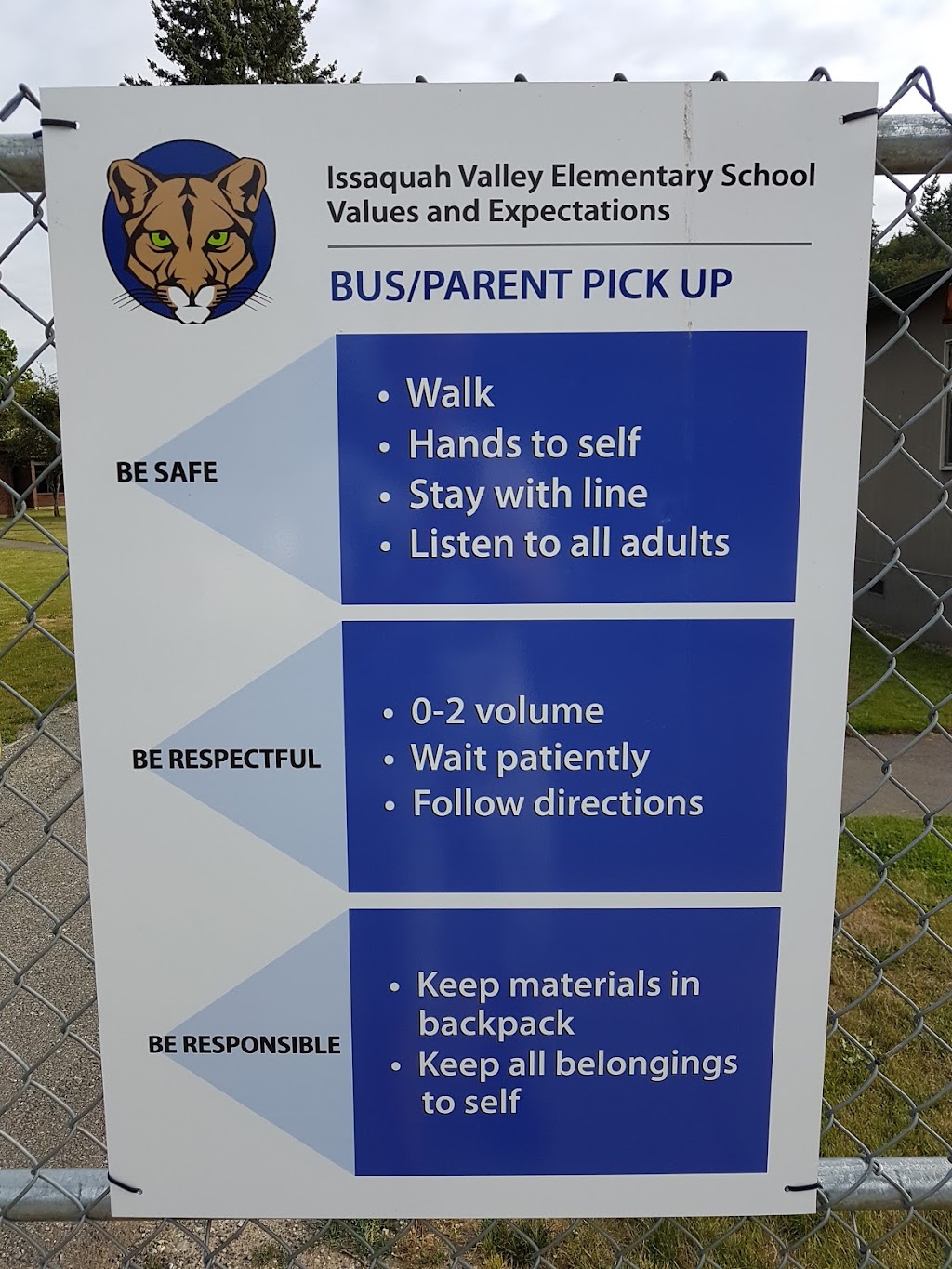 Issaquah Valley Elementary School | 555 NW Holly St, Issaquah, WA 98027, USA | Phone: (425) 837-6600