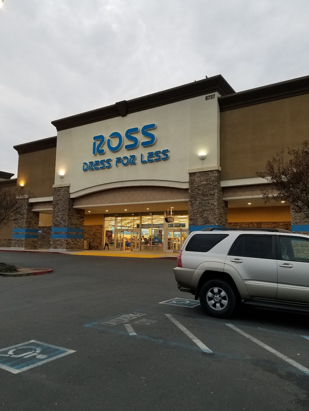 Ross Dress for Less | 6737 Watt Ave, North Highlands, CA 95660, USA | Phone: (916) 344-2899