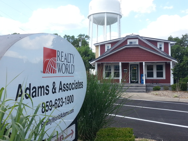 Realty World Adams & Associates | 632 Chestnut St, Berea, KY 40403, USA | Phone: (859) 623-1900