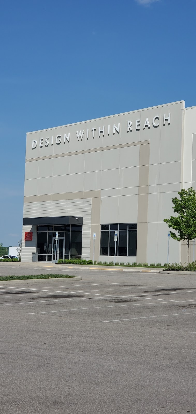 Design Within Reach Ohio Distribution Center | 3001 Afton Dr, Batavia, OH 45103 | Phone: (859) 334-8500