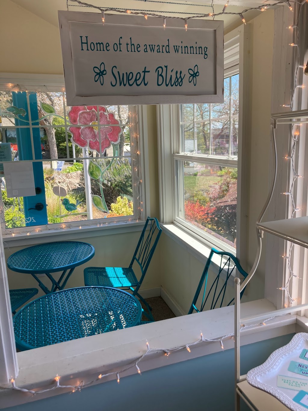 Sweet Life Cakery | 11201 NE State Hwy 104, Kingston, WA 98346 | Phone: (360) 881-0215