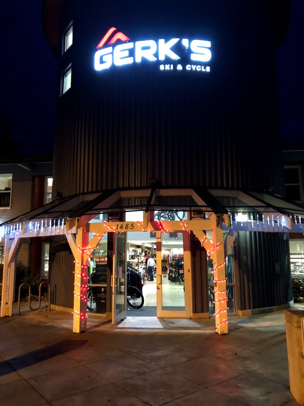 Gerks Ski and Cycle | 1485 11th Ave NW, Issaquah, WA 98027, USA | Phone: (425) 270-3061