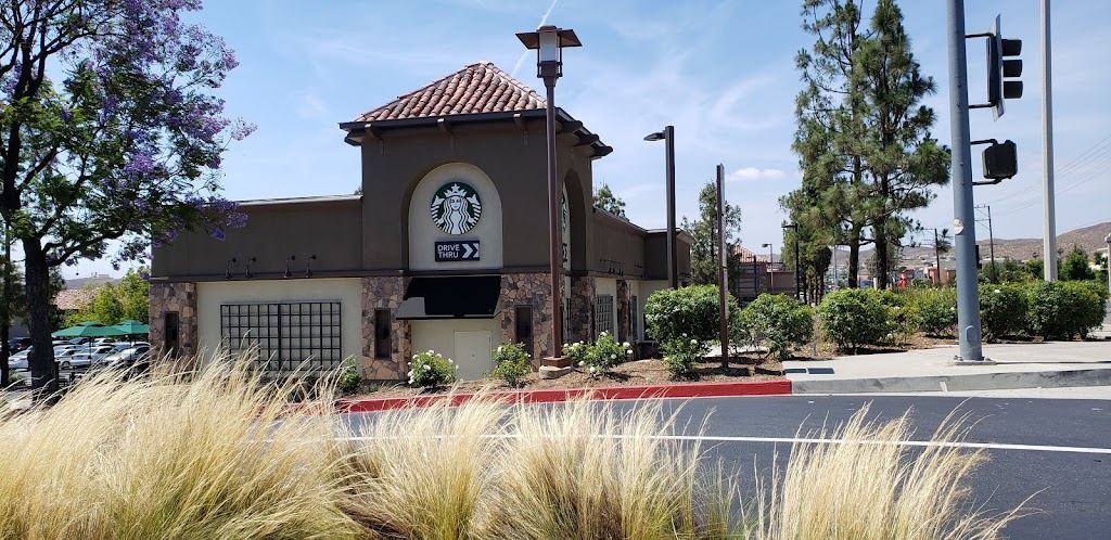 Starbucks | 32271 Mission Trail, Lake Elsinore, CA 92530, USA | Phone: (951) 245-0910