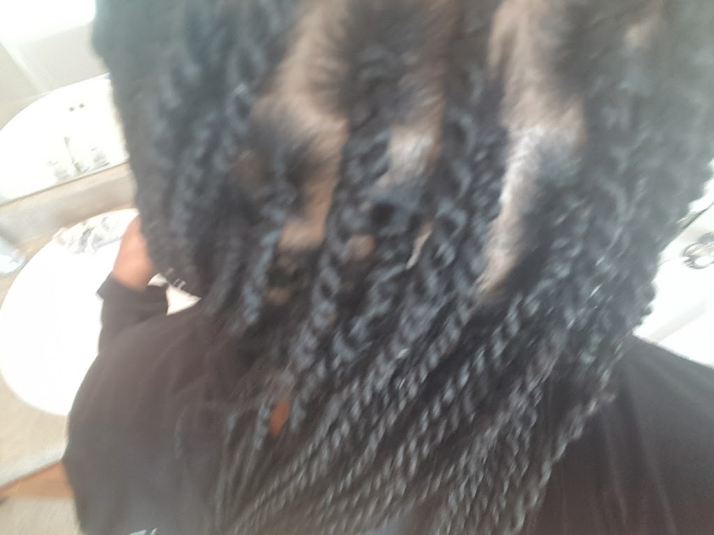 Yumas Hair Braiding | 159 Temple Ave f, Newnan, GA 30263, USA | Phone: (678) 933-6850