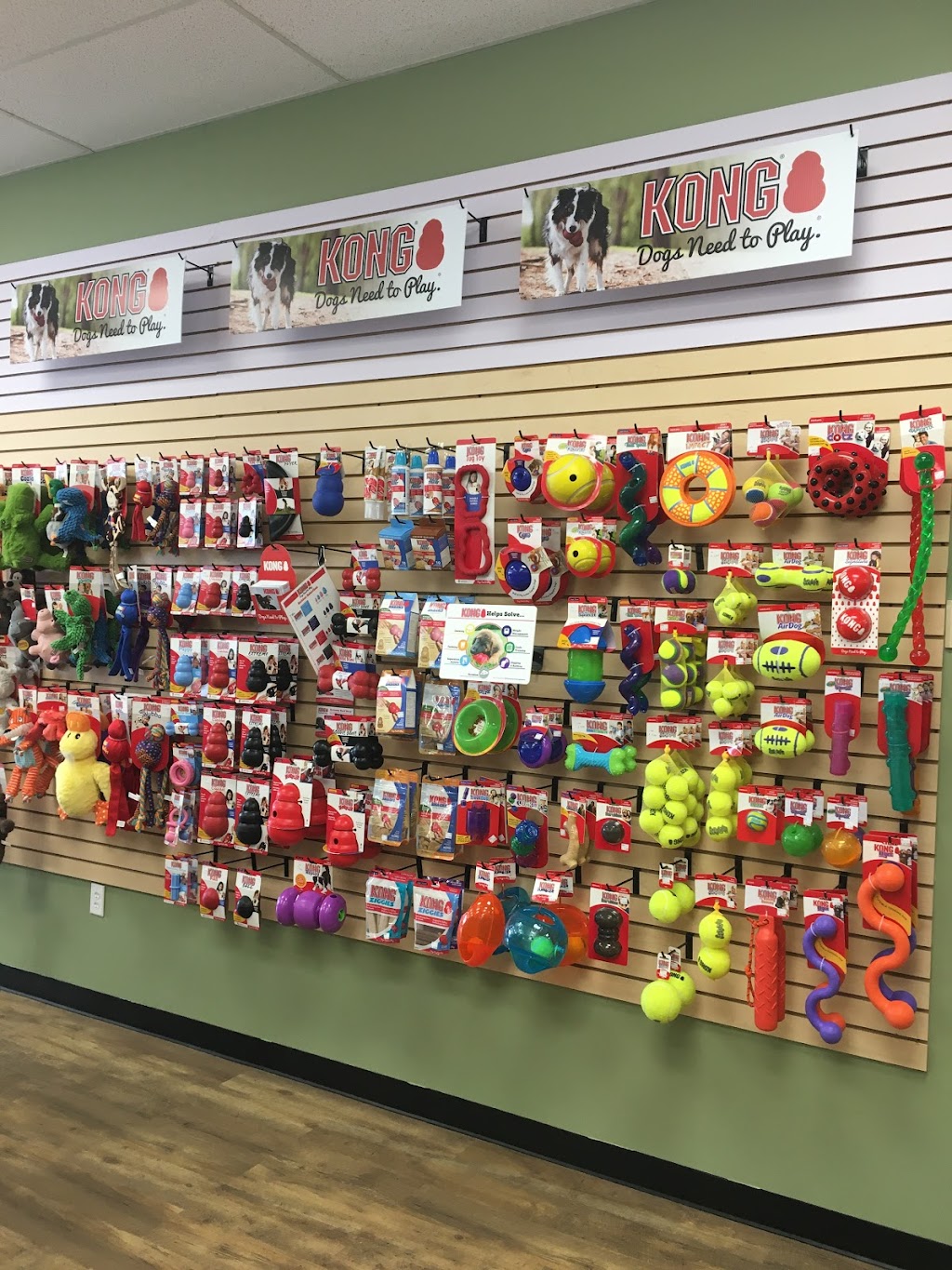 Happy Tails Market | 191 Mechanic St #7, Bellingham, MA 02019, USA | Phone: (508) 657-3397