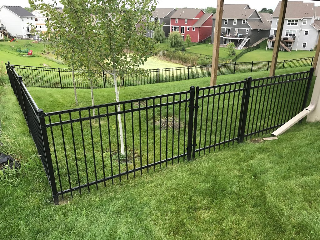 Midwest Fence & Manufacturing Co. | 525 Villaume Ave, South St Paul, MN 55075, USA | Phone: (651) 451-2221