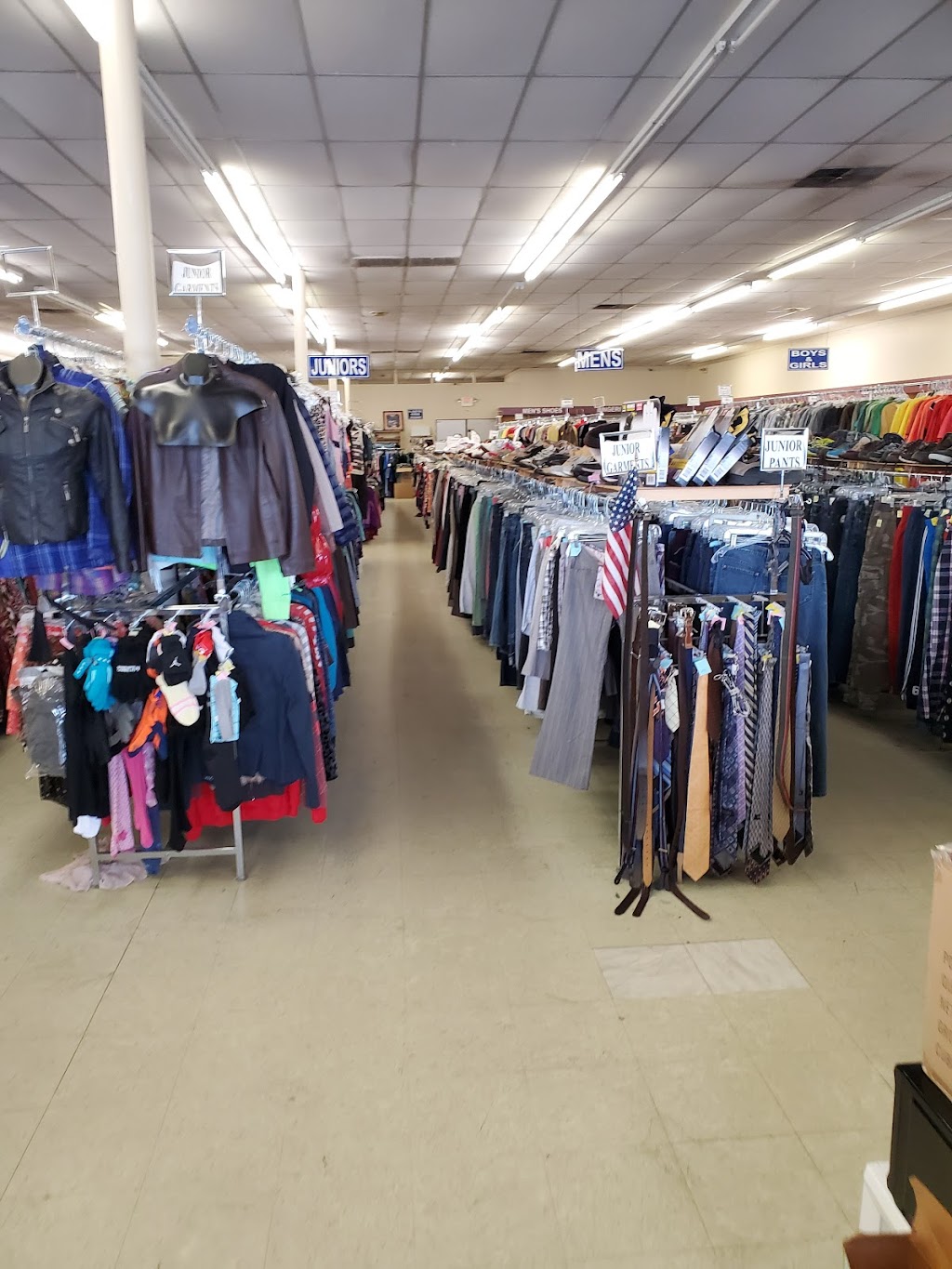 Buckeye Thrift Store | 639 S Breiel Blvd, Middletown, OH 45044, USA | Phone: (513) 217-6127