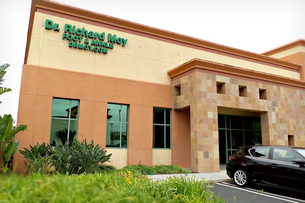 Dr. Richard Moy Foot & Ankle Surgeon | 29300 Portola Pkwy, Lake Forest, CA 92630, USA | Phone: (949) 837-3338