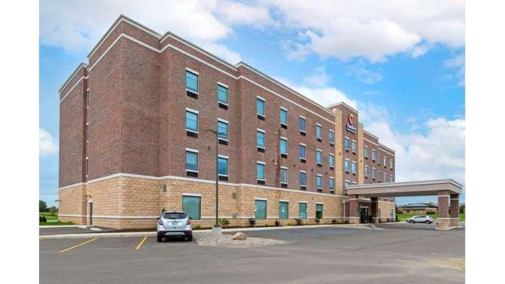 Comfort Inn & Suites | 425 Industrial Dr, Adrian, MI 49221 | Phone: (517) 759-3410