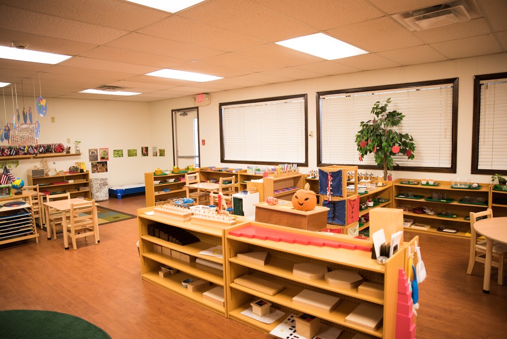 Hebron Montessori School | 1938 E Hebron Pkwy, Carrollton, TX 75007, USA | Phone: (214) 731-8150