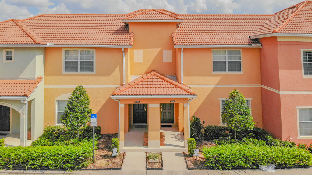 Fairytale Vacation Rentals - Starlake | 2606 Star Lake View Dr, Kissimmee, FL 34747, USA | Phone: (407) 234-1773