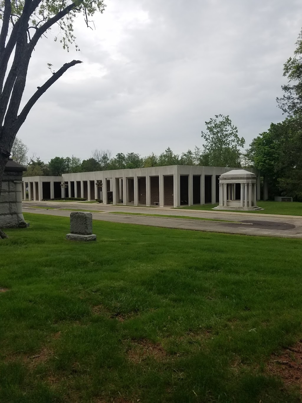 Grand Lawn Cemetery | 23501 Grand River Avenue, Detroit, MI 48219, USA | Phone: (313) 531-2050