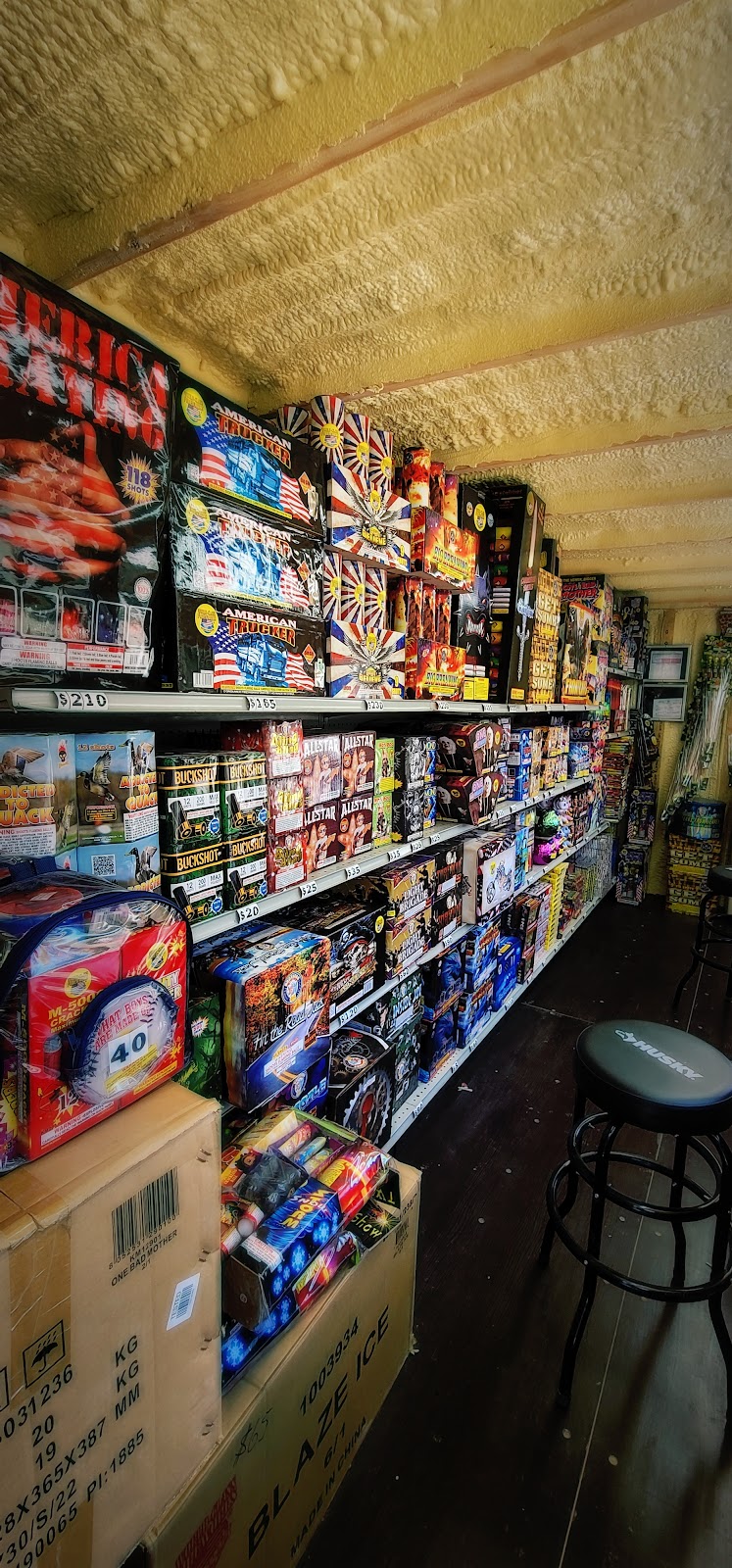 Shilling Fireworks | 209 County Rd 1248 Suite A, Whitney, TX 76692, USA | Phone: (972) 877-6620