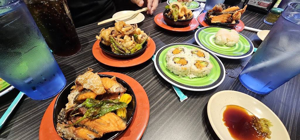 Kura Revolving Sushi Bar | 101 Bond Sq, Watertown, MA 02472, USA | Phone: (617) 675-7575