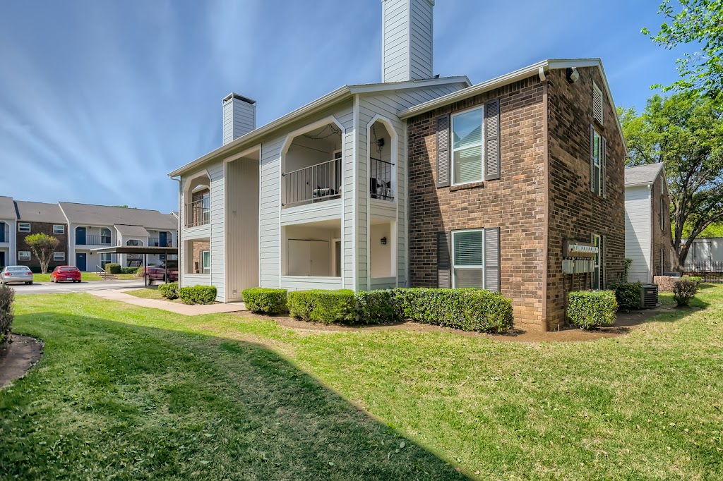 Villas at Waterchase Apartments | 165 N Old Orchard Ln, Lewisville, TX 75067 | Phone: (972) 736-9406