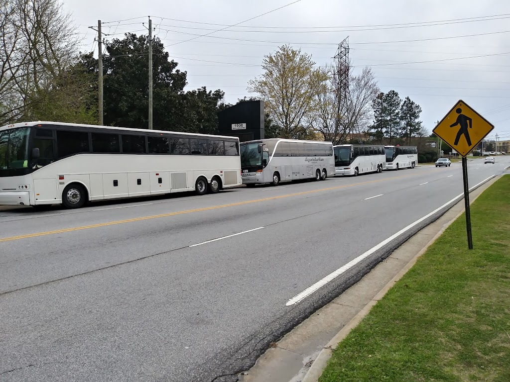 First Class Bus Tours | 4110 N Patterson Ave, Winston-Salem, NC 27105, USA | Phone: (336) 682-6551