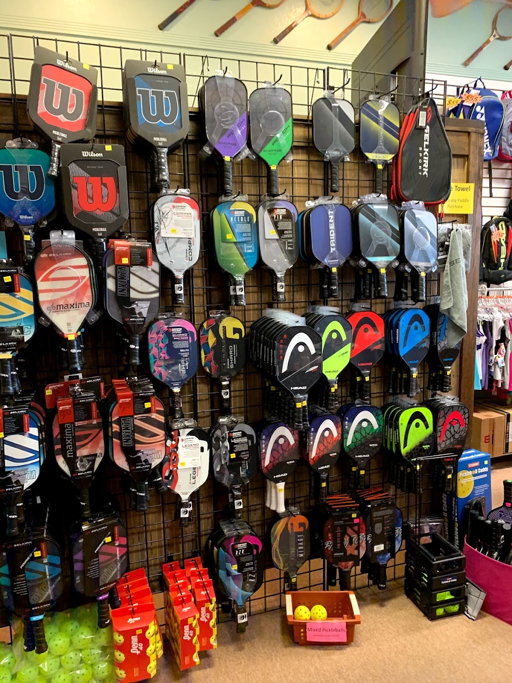 Rays Rackets | 9837 W Bell Rd, Sun City, AZ 85351, USA | Phone: (623) 977-3540