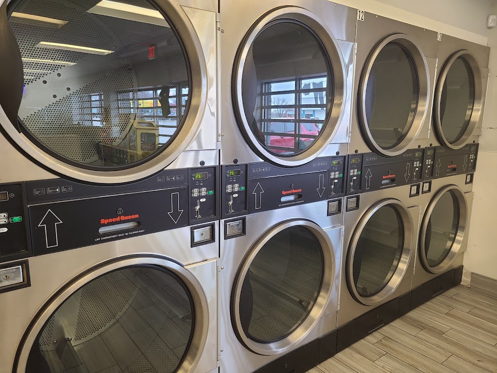 Guanaco Laundry Mart LLC | 111 Glenfield Dr, Garland, TX 75040, USA | Phone: (469) 661-8719