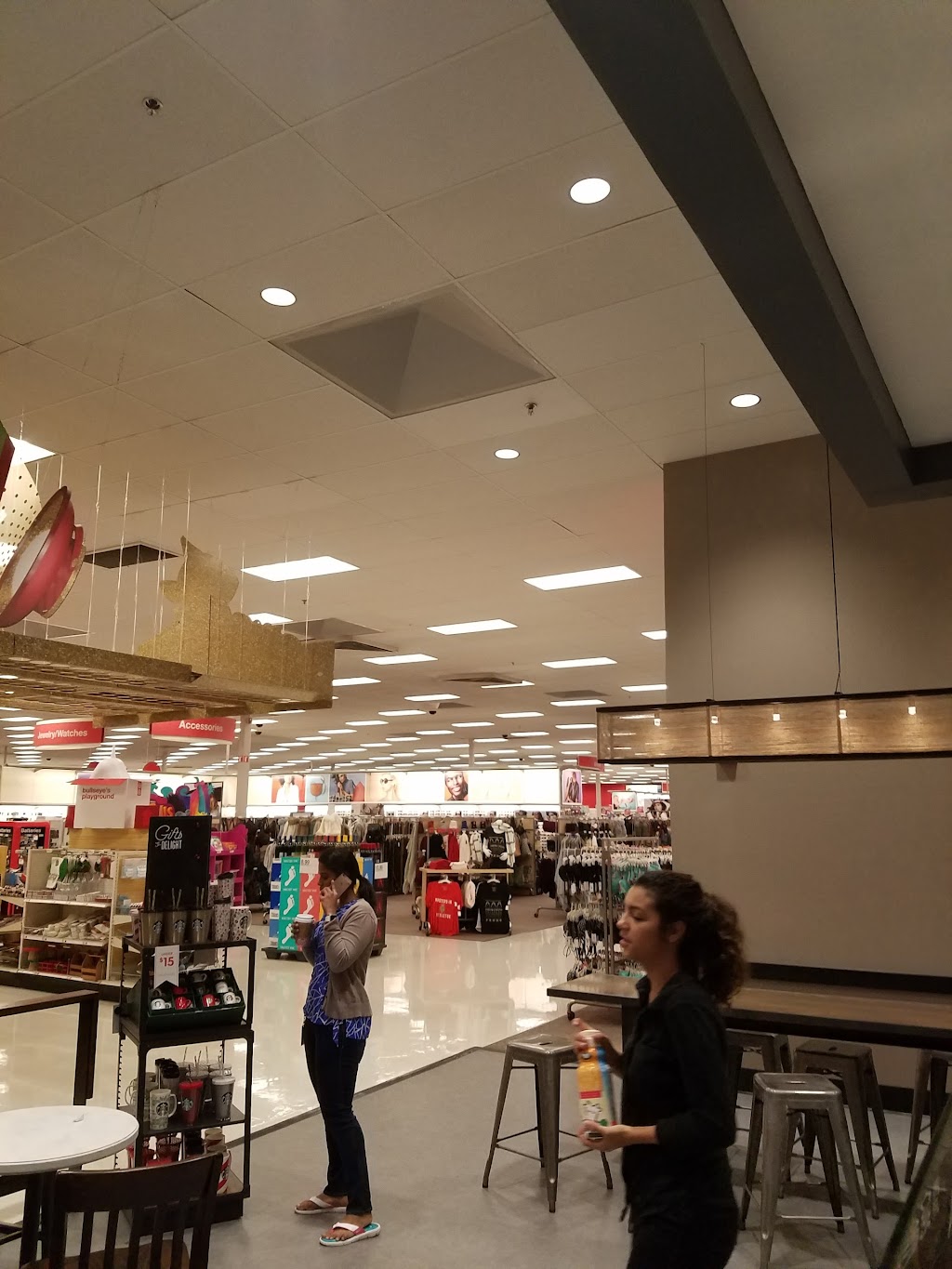 Target | 2727 W Agua Fria Fwy, Phoenix, AZ 85027, USA | Phone: (623) 869-8070