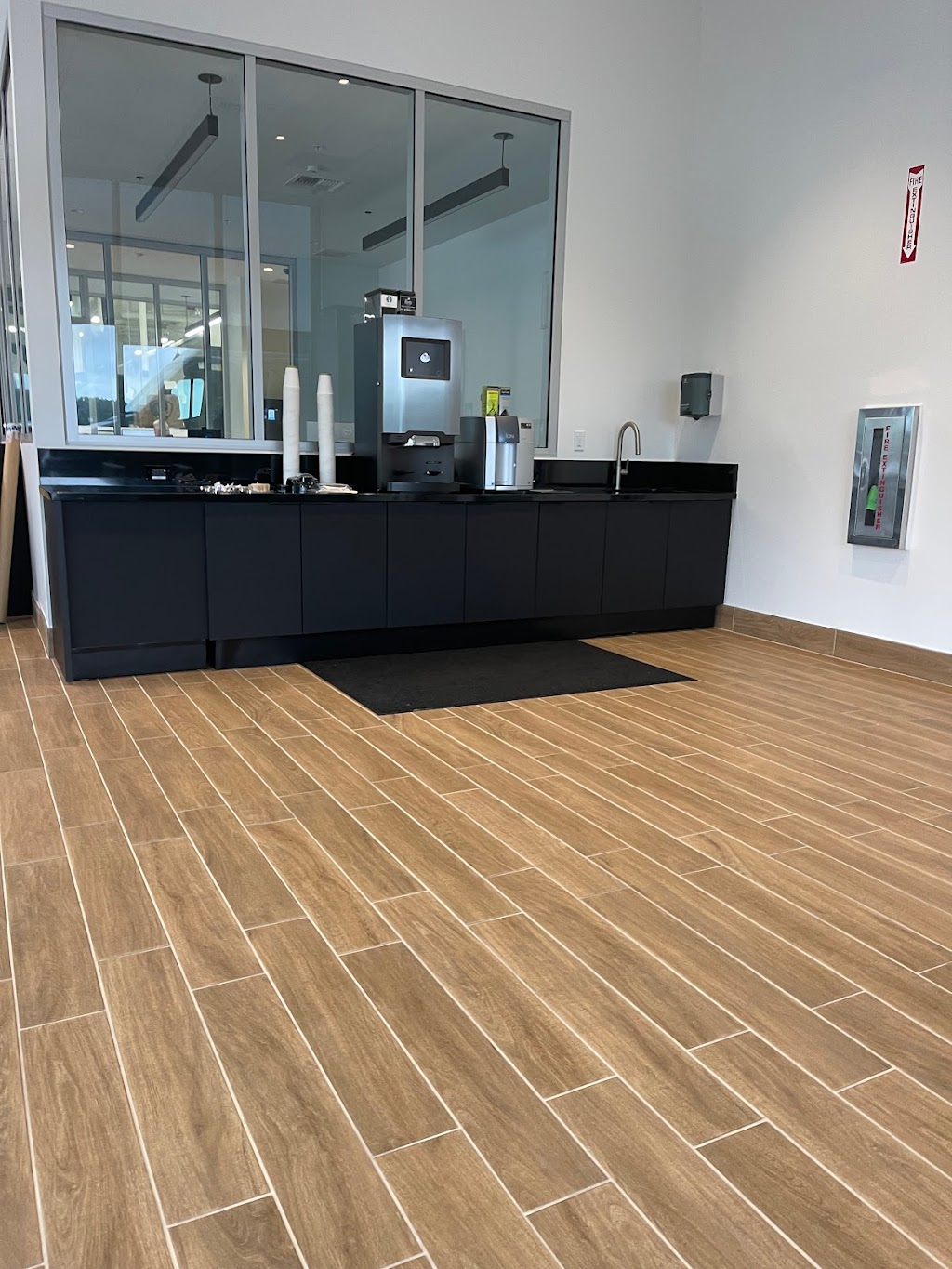 Mercedes Benz of San Francisco Service Center | 2233 Gellert Blvd, South San Francisco, CA 94080, USA | Phone: (415) 673-1700