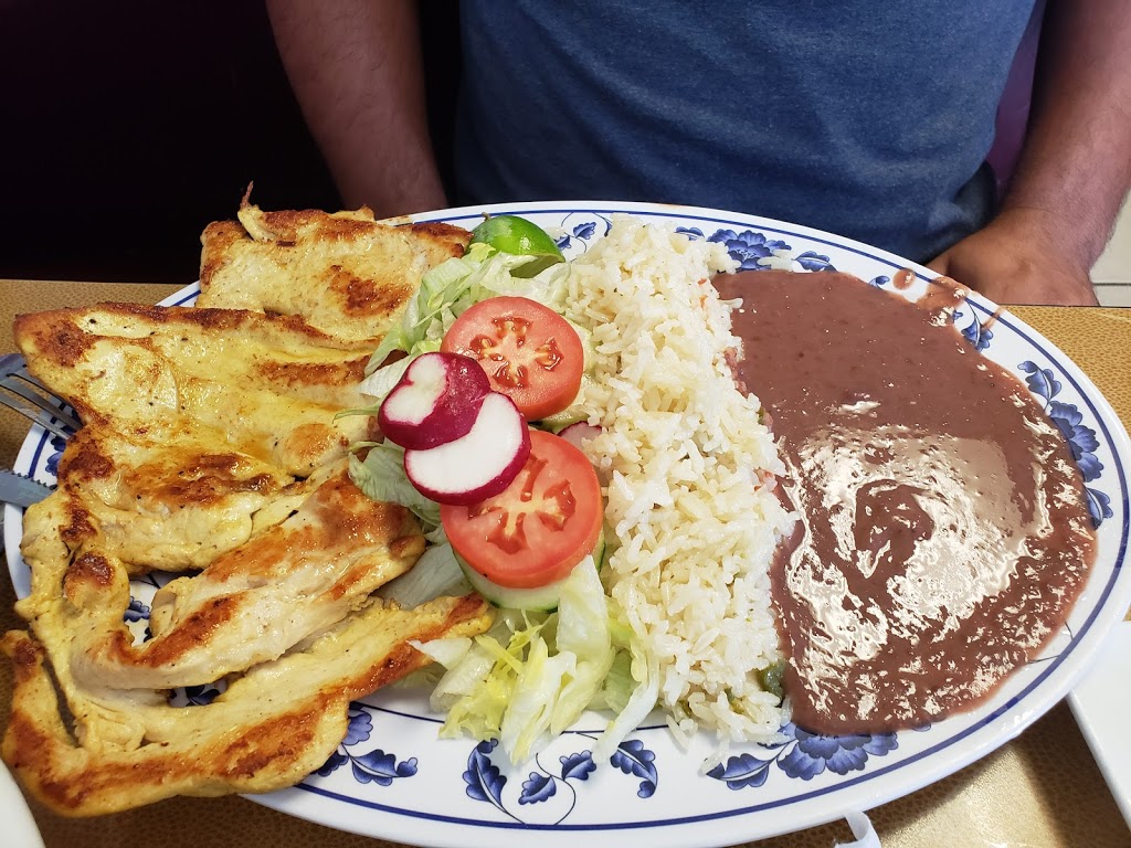 La Salvadoreña | 1702 Vinton St, Omaha, NE 68108, USA | Phone: (402) 502-2528