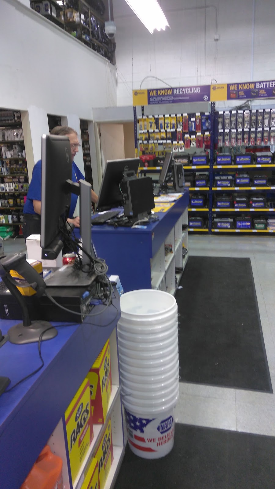 NAPA Auto Parts | 3250 E 43rd Ave, Denver, CO 80216, USA | Phone: (303) 295-2585