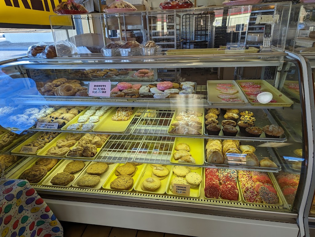 New York West Pastry & Bake Shop | 10101 W Grand Ave, Sun City, AZ 85351, USA | Phone: (623) 583-7620