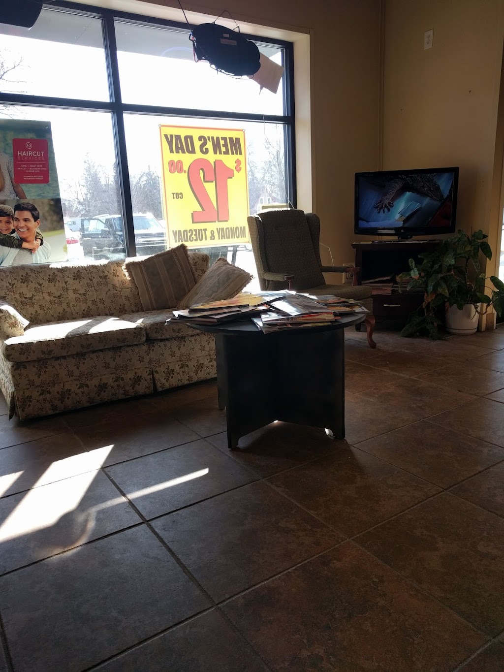 Fantastic Sams Cut & Color | 33000 W Seven Mile Rd, Livonia, MI 48152, USA | Phone: (248) 426-8588