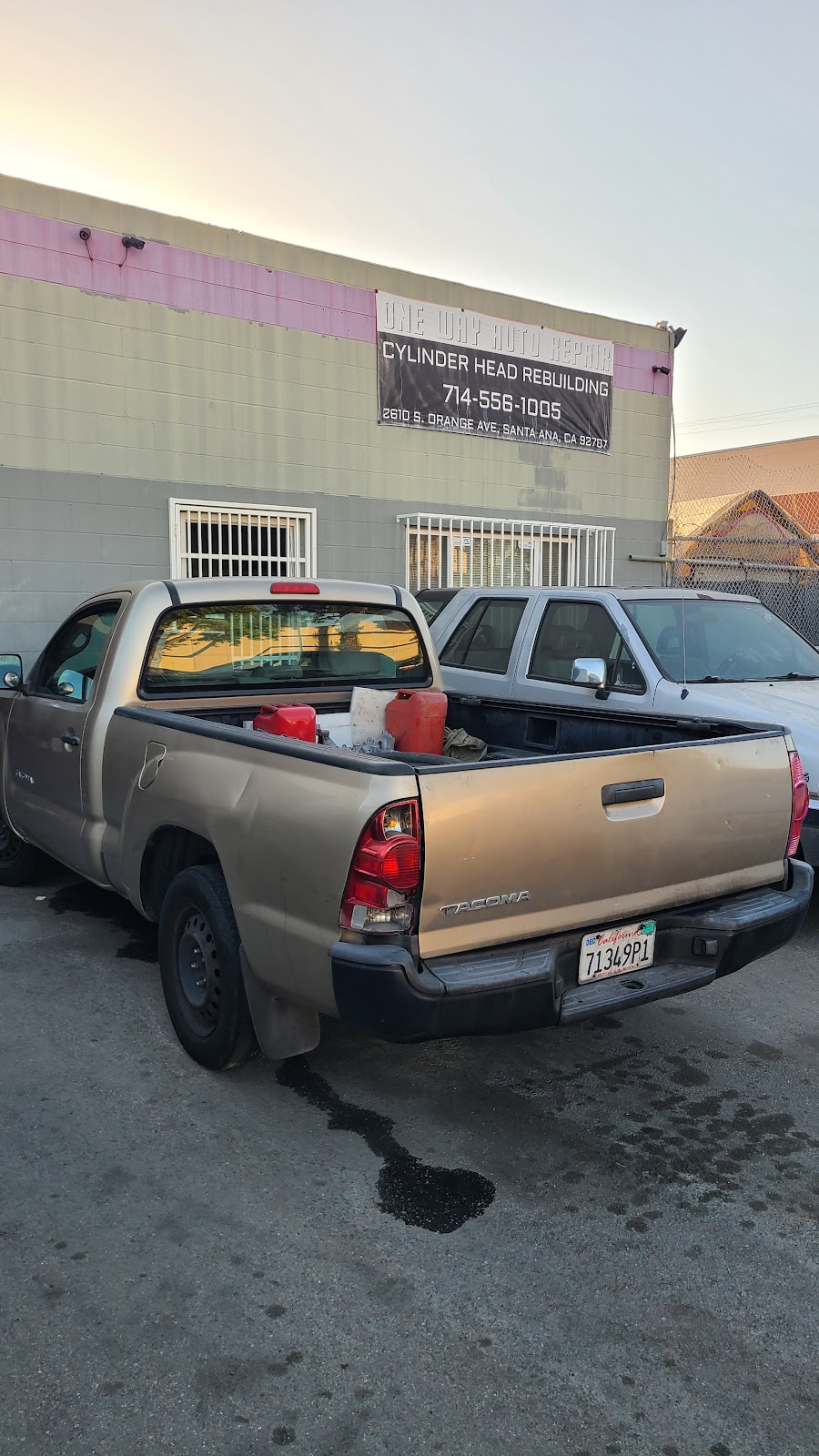 One Way Auto Repair Cylinder Head Rebuilding | 2610 S Orange Ave, Santa Ana, CA 92707, USA | Phone: (714) 556-1005
