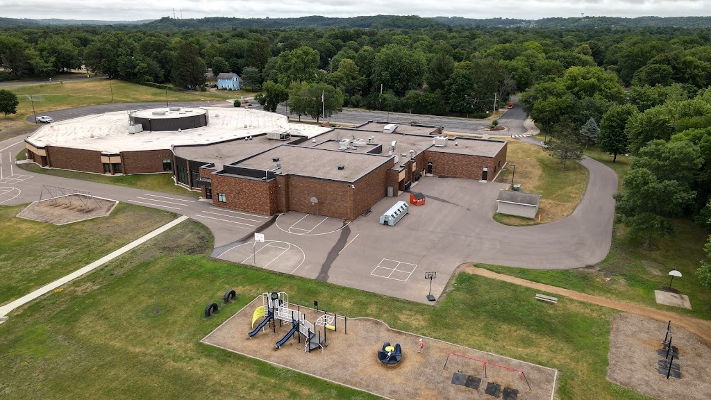 Westside Elementary School | 1007 W Pine St, River Falls, WI 54022, USA | Phone: (715) 425-1815