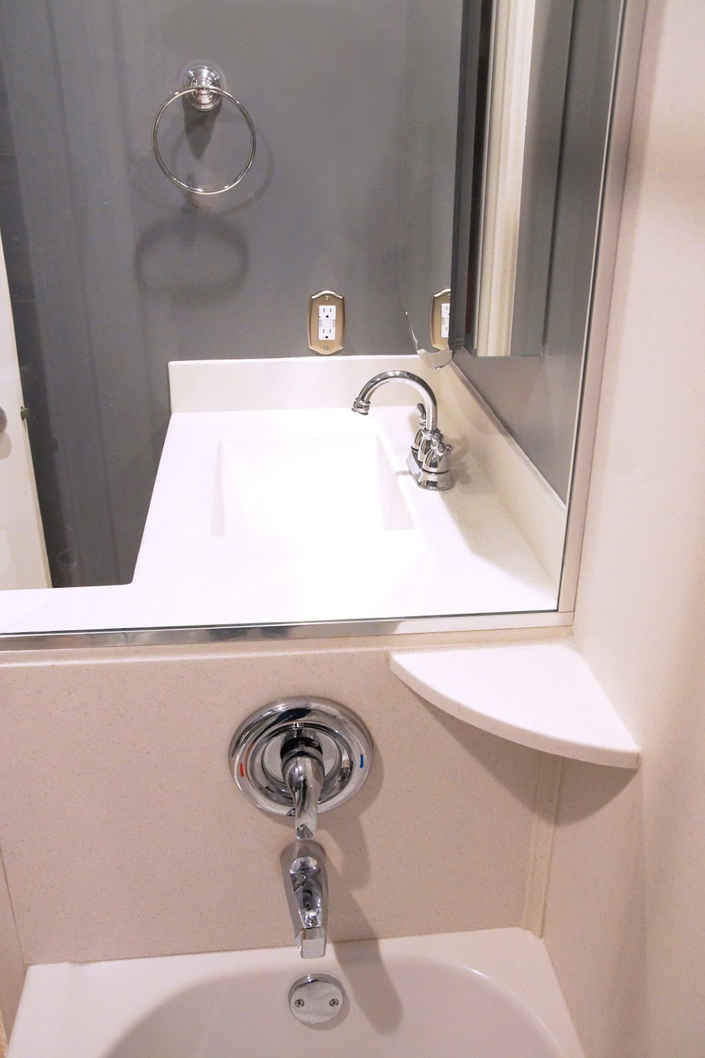 Clear Choice Bath | 2222 E 117th St, Burnsville, MN 55337 | Phone: (800) 484-2833