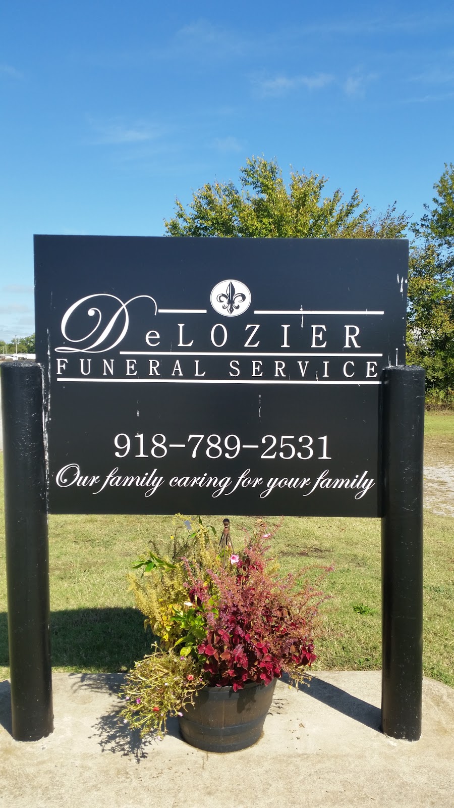 Delozier Funeral Service | 806 Walnut St, Chelsea, OK 74016, USA | Phone: (918) 789-2531