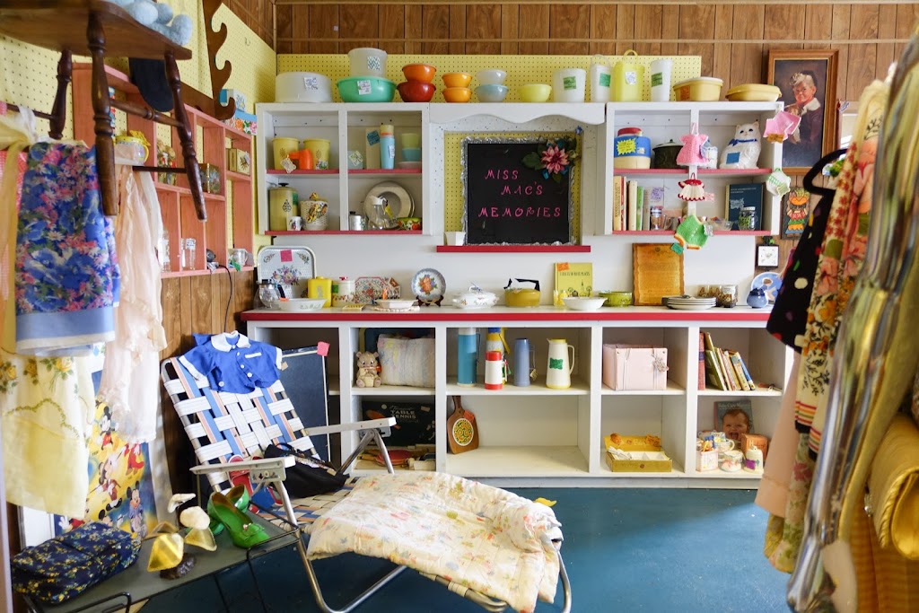 The Historic Handley Antique Mall in 3129 Handley Dr, Fort Worth, TX