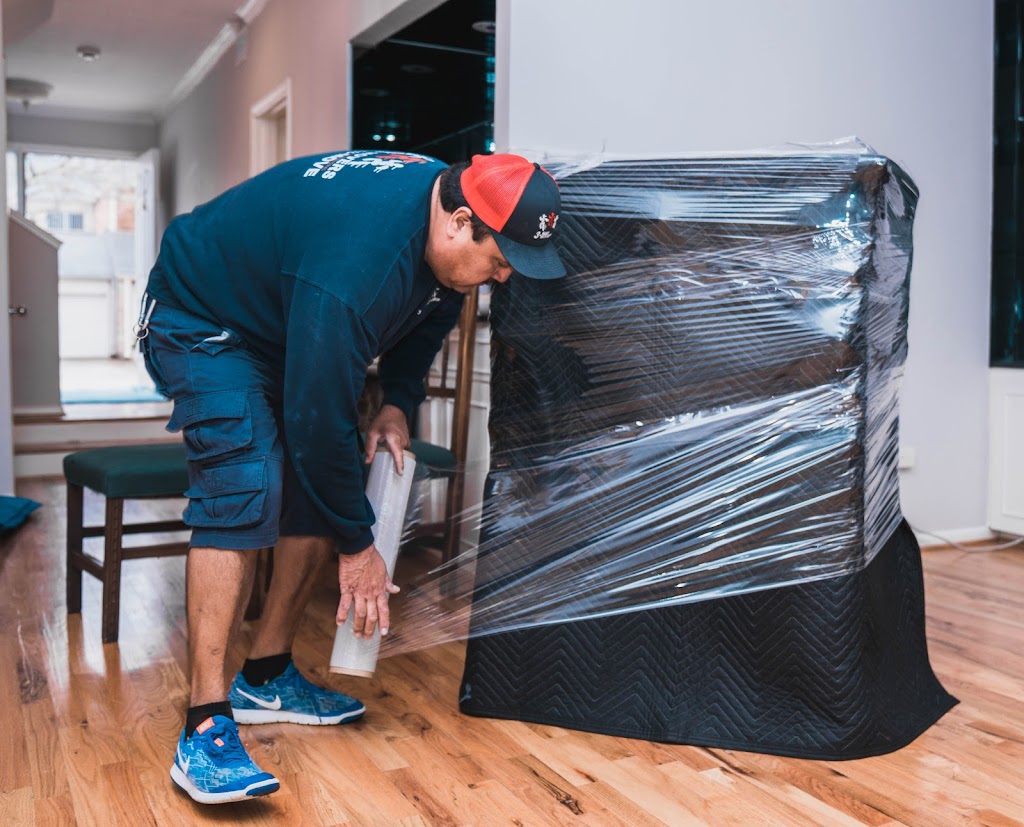 3 Men Movers - Dallas | 7055 John W. Carpenter Fwy, Dallas, TX 75247, USA | Phone: (214) 331-6683