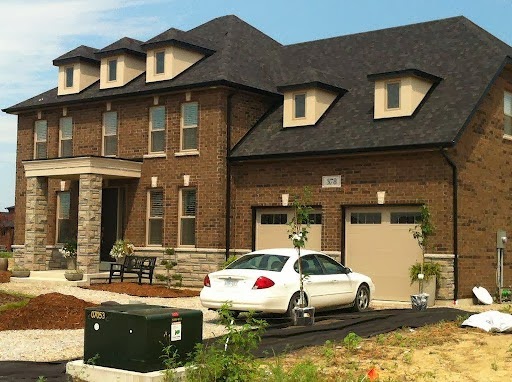 Up Top Roofing & Exteriors | 3702 Howard Ave, Windsor, ON N9E 3N7, Canada | Phone: (519) 974-1818