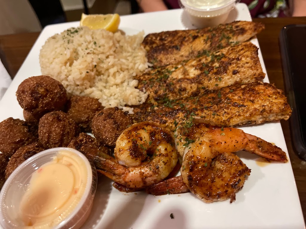 First Catch Seafood & Grill | 7679 N State Rd 7, Parkland, FL 33073, USA | Phone: (754) 229-6862