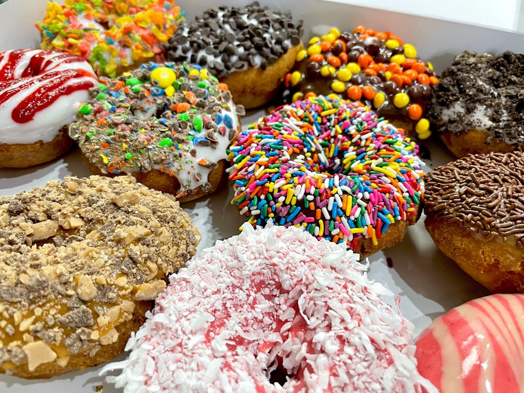 Ohana Donuts & Ice Cream | 11640 Brooks School Rd #100, Fishers, IN 46037, USA | Phone: (317) 288-0922