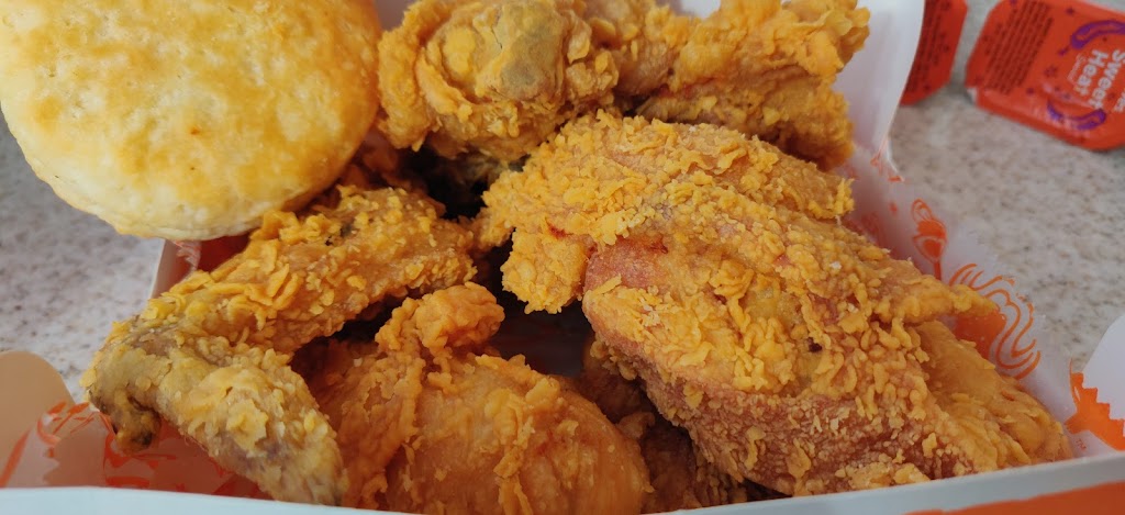 Popeyes Louisiana Kitchen | 1 Crossgates Mall Rd, Albany, NY 12203, USA | Phone: (518) 608-6476