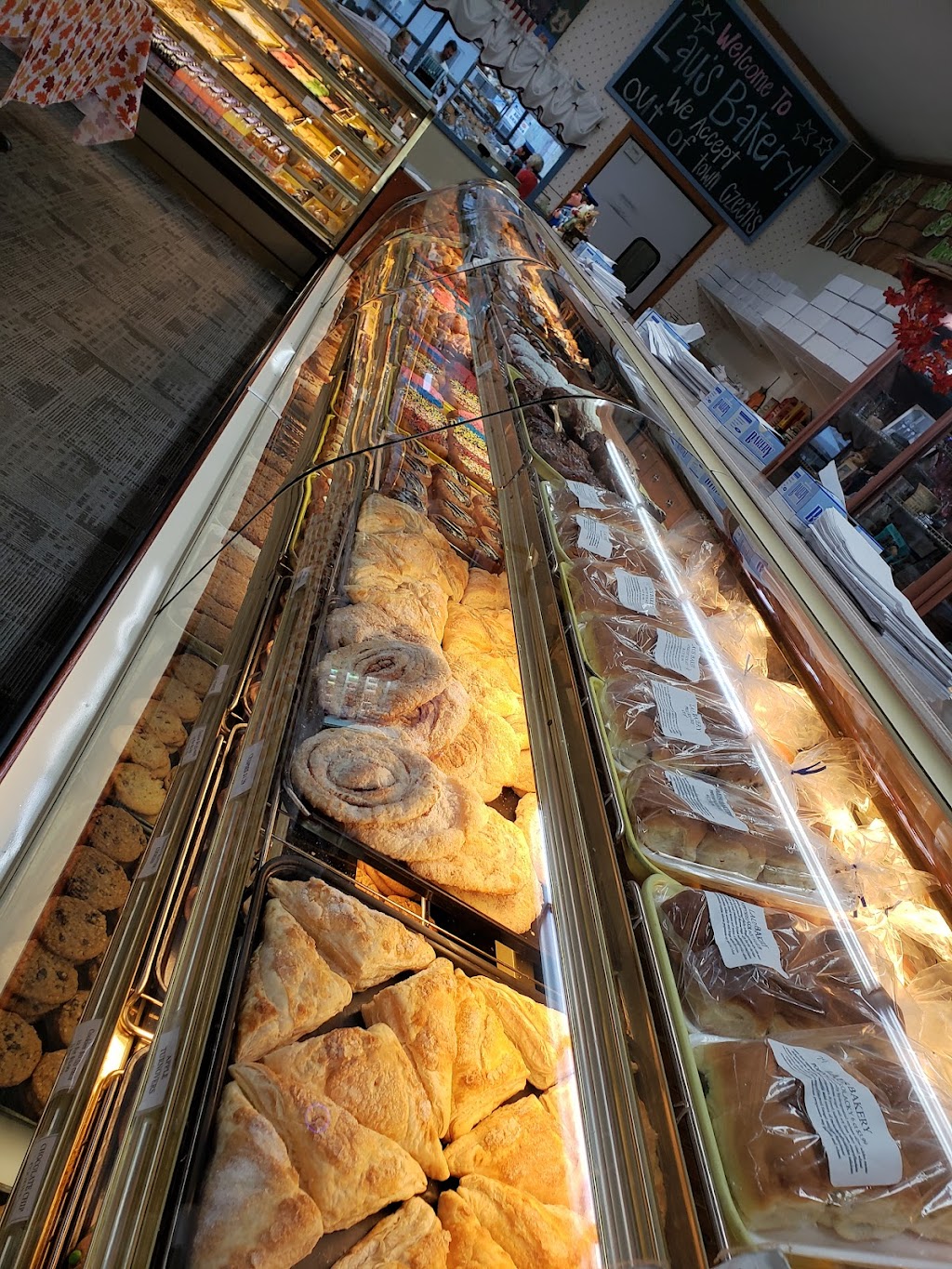 Laus Czech Bakery | 121 Main St W, New Prague, MN 56071, USA | Phone: (952) 758-3220