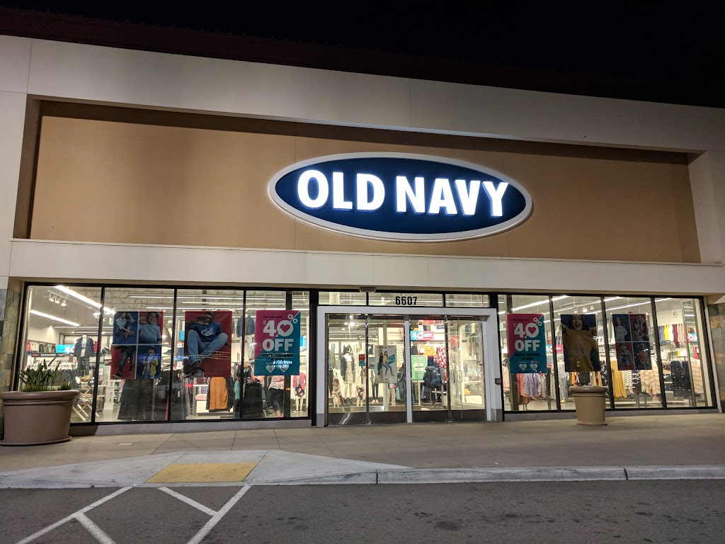 Old Navy | 6607 N Riverside Dr, Fresno, CA 93722, USA | Phone: (559) 890-8160