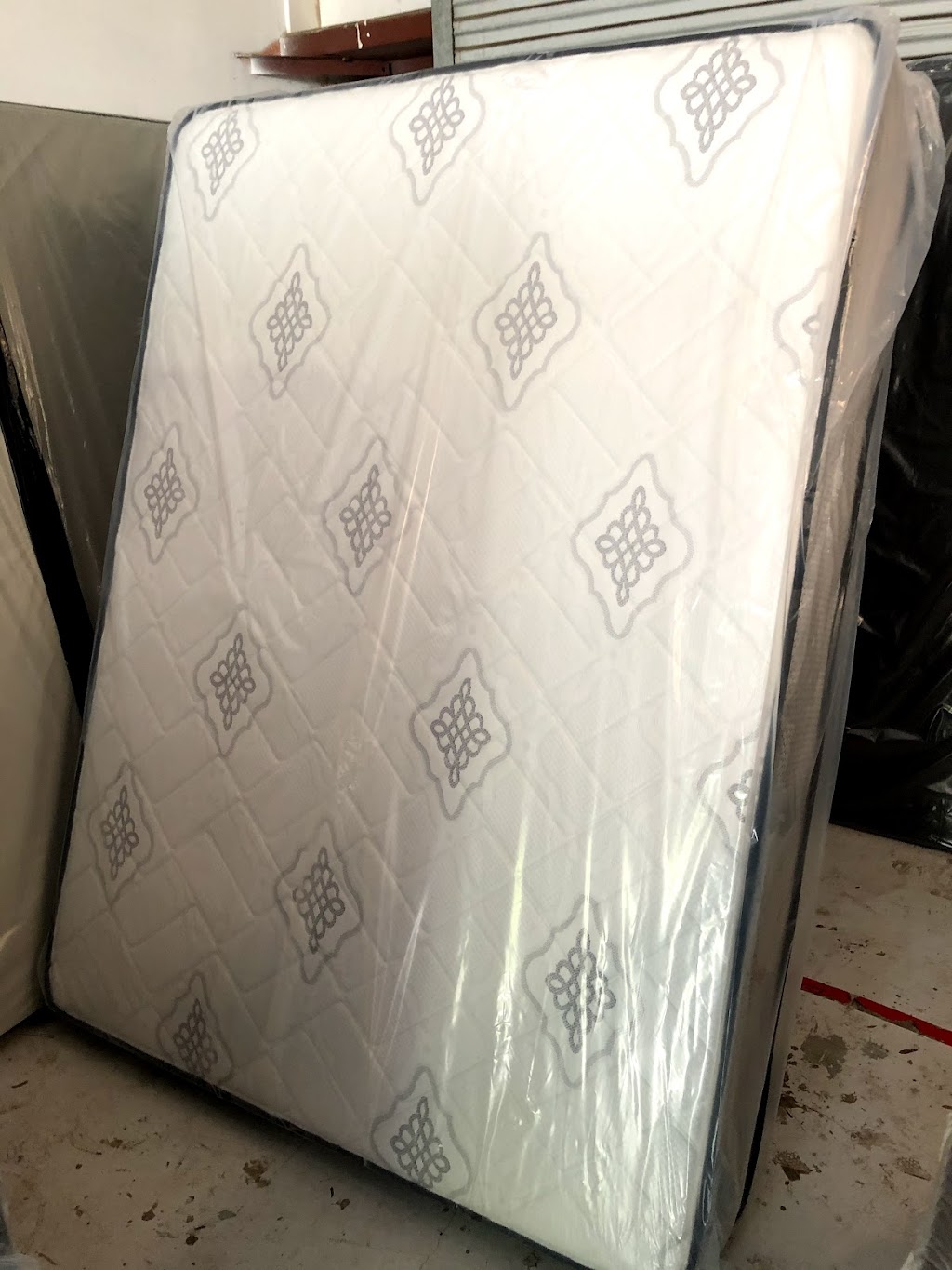 Mattress and Furniture Market Outlet | 317 E Washington St Unit G, Minneola, FL 34715, USA | Phone: (407) 340-3751