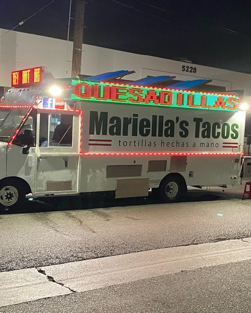 Mariella’s Tacos | 5220 W 102nd St, Los Angeles, CA 90045, USA | Phone: (310) 800-3647