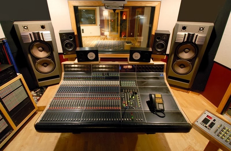 Winterland Studios | 5417 Boone Ave N, Minneapolis, MN 55428, USA | Phone: (763) 971-8943